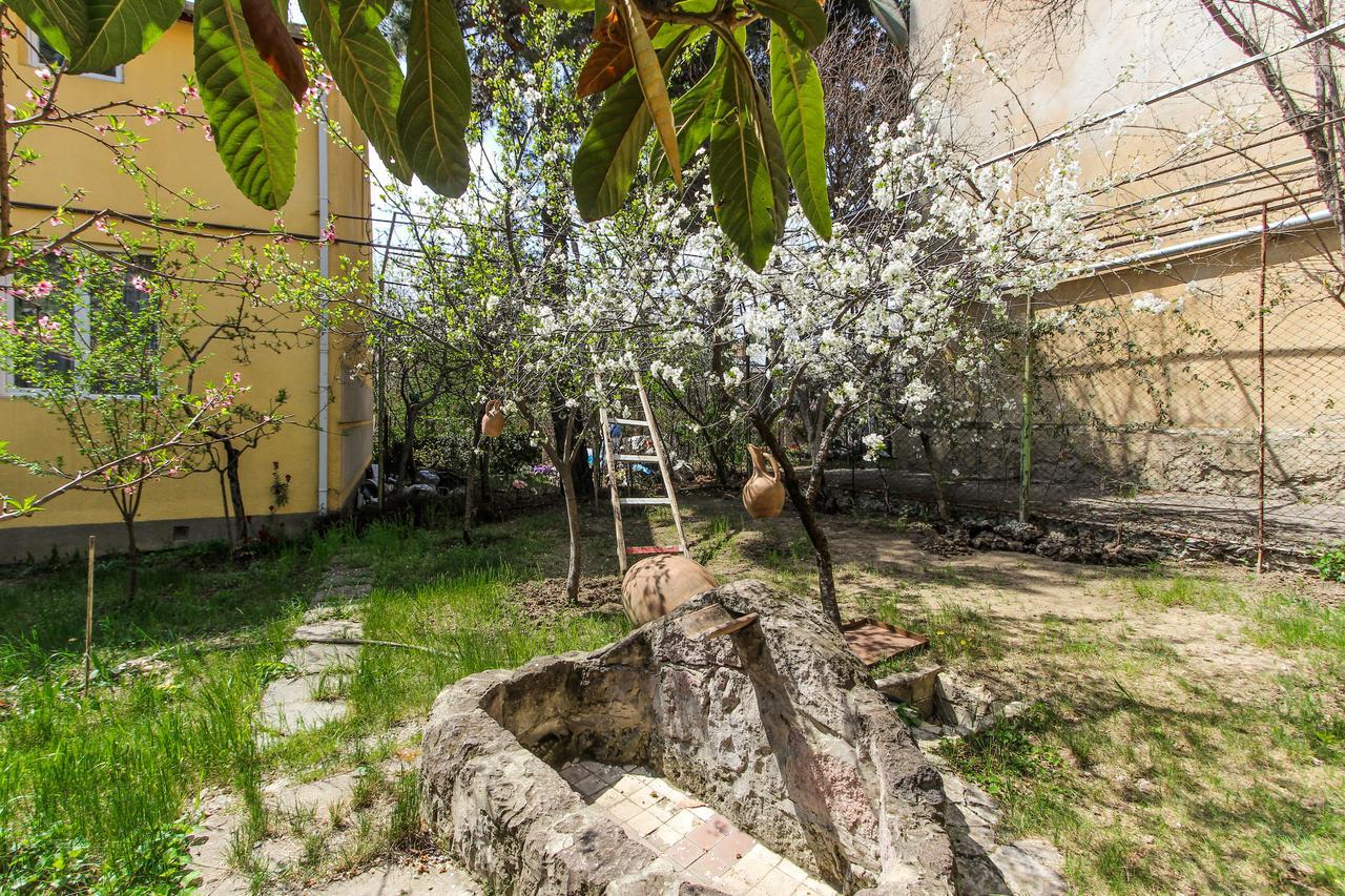 Apartment Gardens 44 Tbilisi Esterno foto