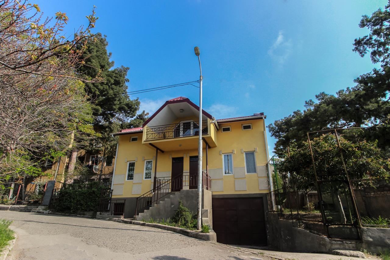 Apartment Gardens 44 Tbilisi Esterno foto